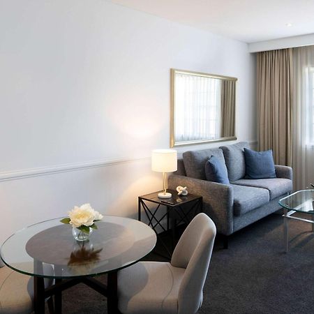 Peppers The Hills Lodge Castle Hill Bagian luar foto