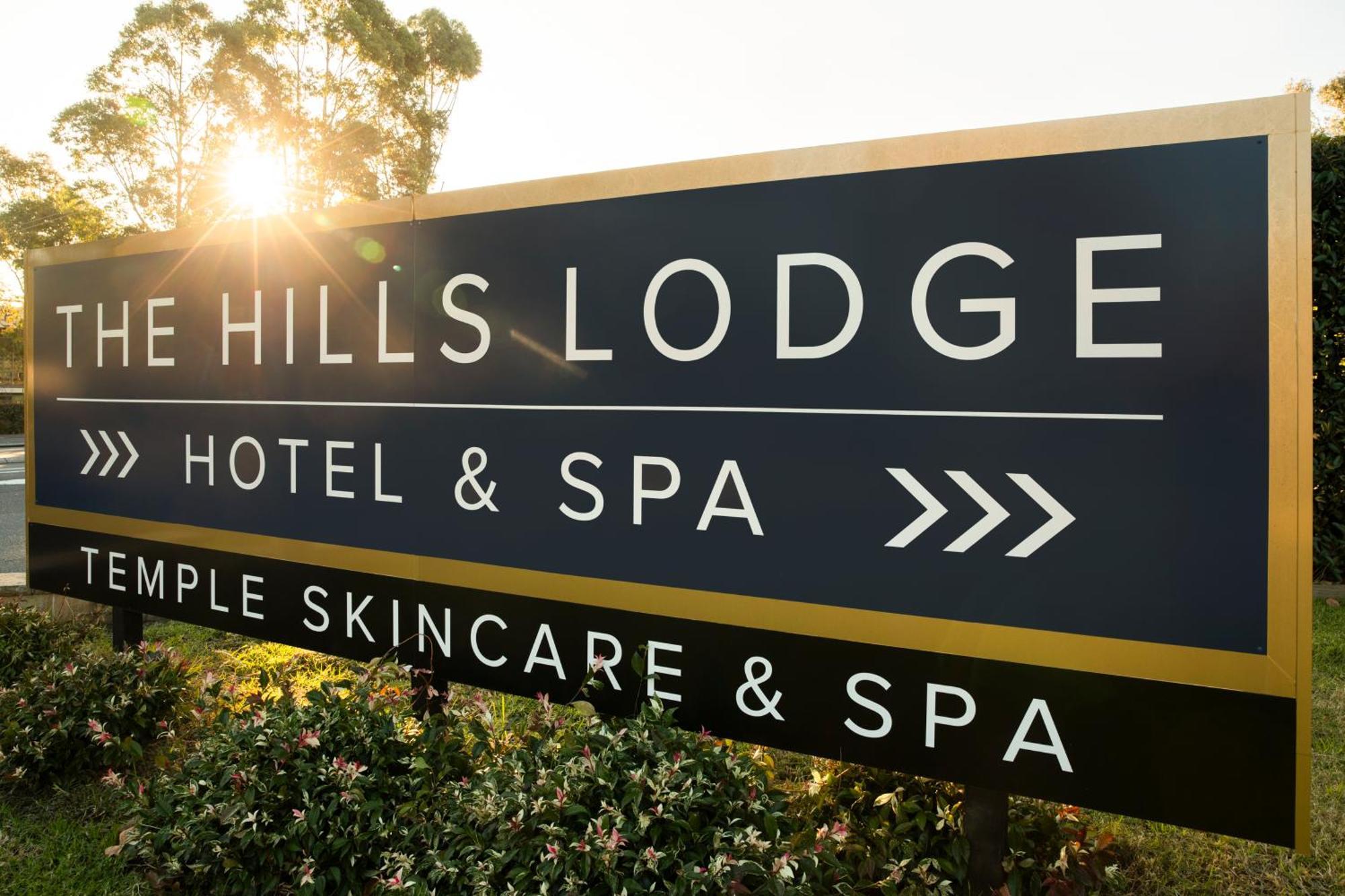 Peppers The Hills Lodge Castle Hill Bagian luar foto