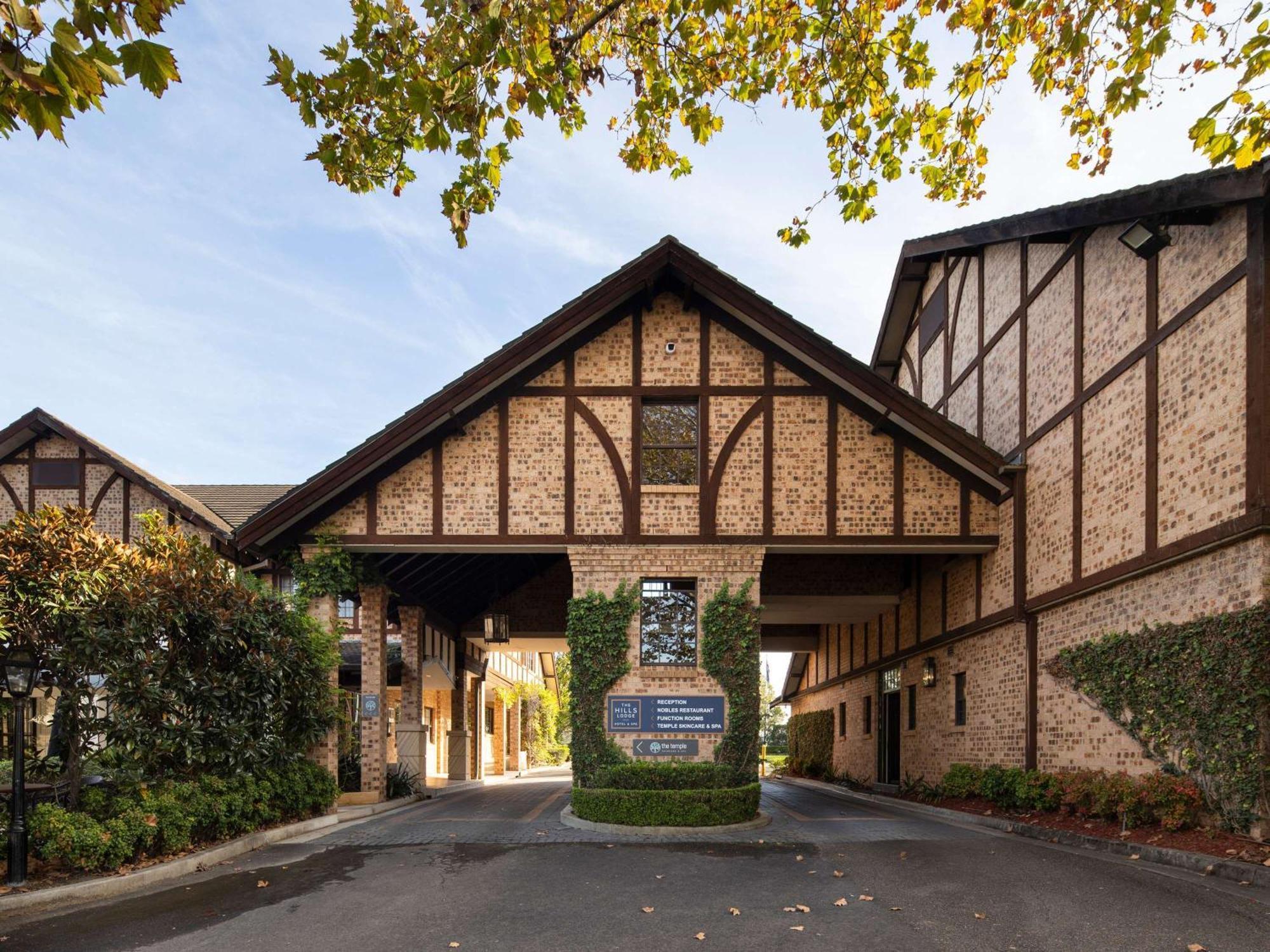 Peppers The Hills Lodge Castle Hill Bagian luar foto