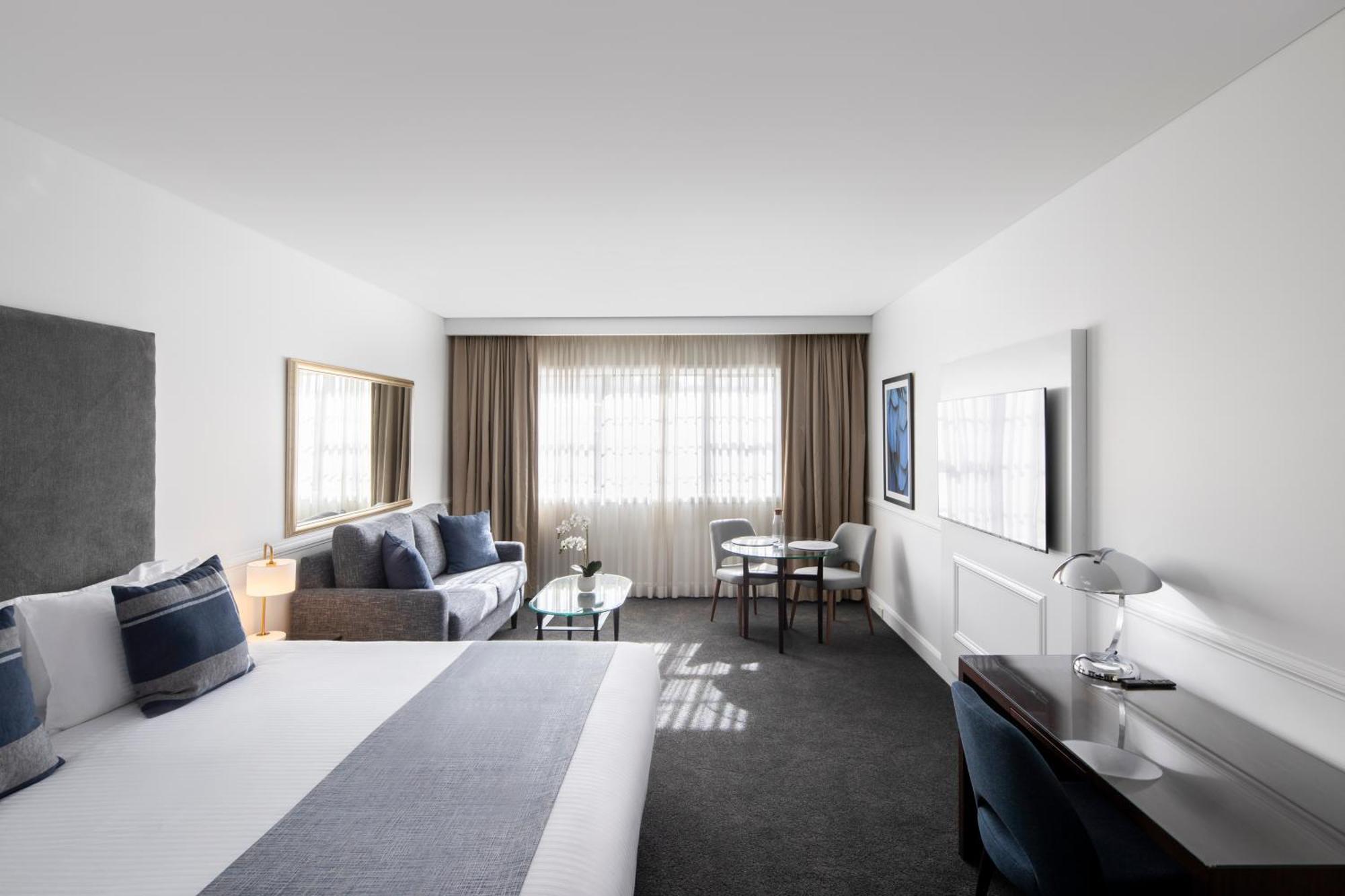 Peppers The Hills Lodge Castle Hill Bagian luar foto