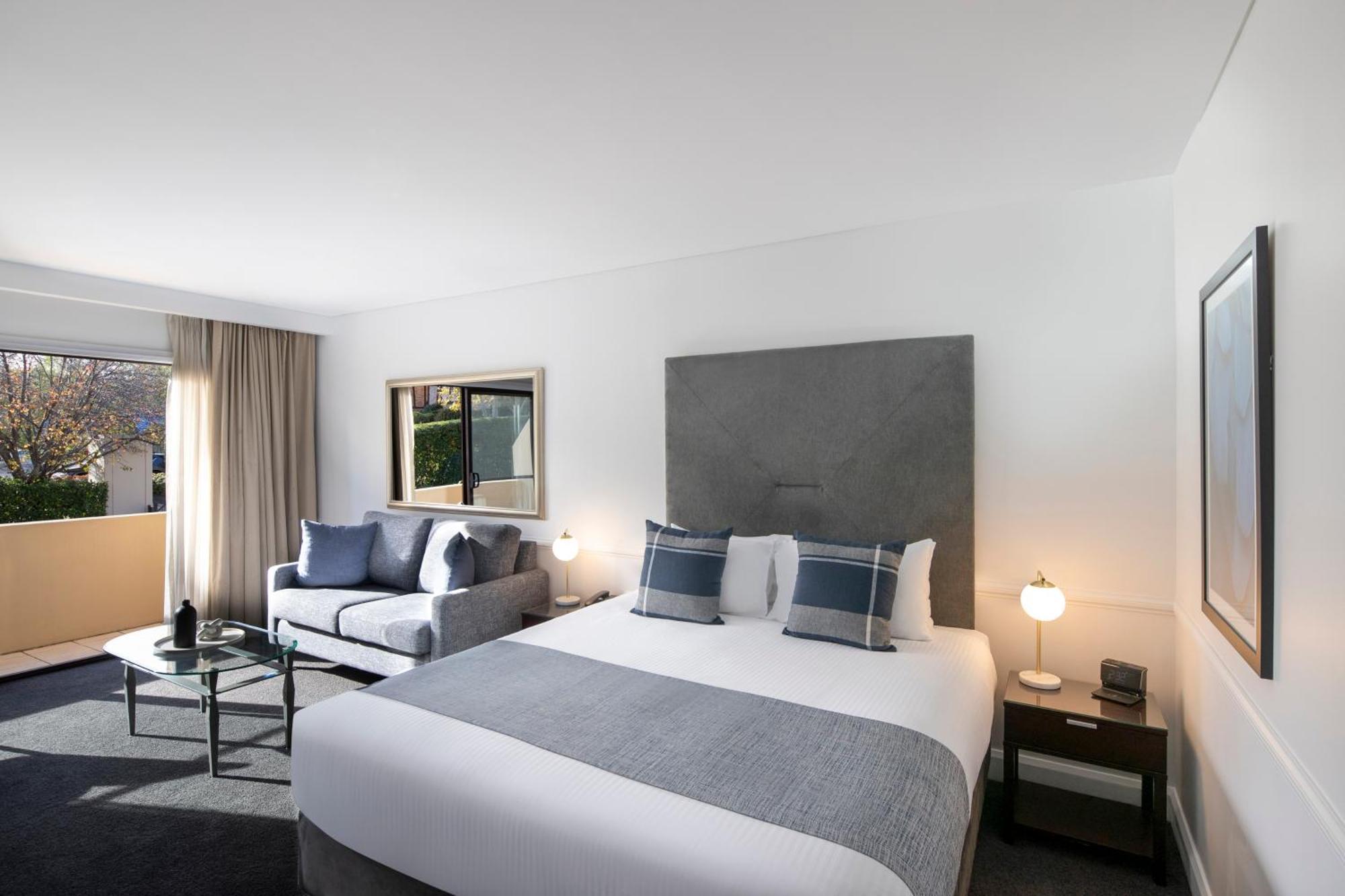 Peppers The Hills Lodge Castle Hill Bagian luar foto