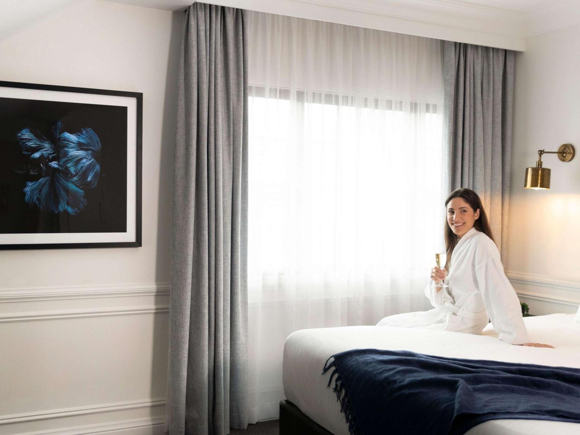 Peppers The Hills Lodge Castle Hill Bagian luar foto