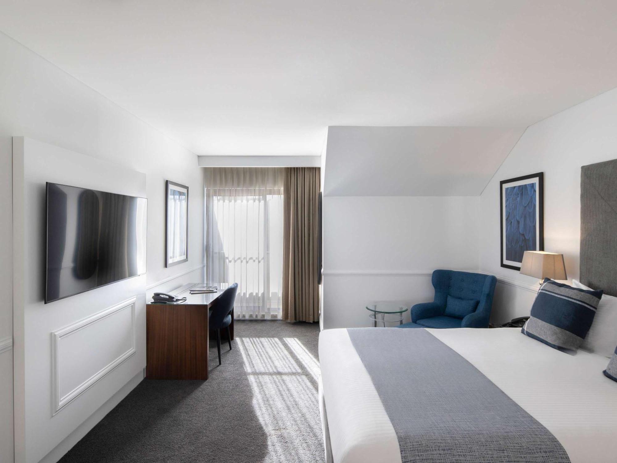 Peppers The Hills Lodge Castle Hill Bagian luar foto